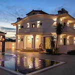 Arden Luxury Pool By Ps Bisht Kamez
