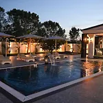 Arden Luxury Pool By Ps Vila