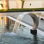 Vila Arden Luxury Pool By Ps Bisht Kamez