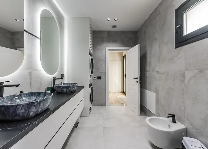 Arden Luxury Pool By Ps Villa Bisht Kamez