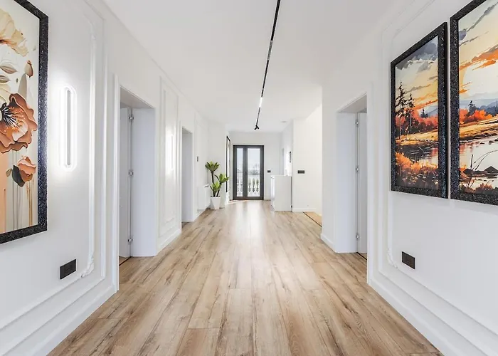 Arden Luxury Pool By Ps *