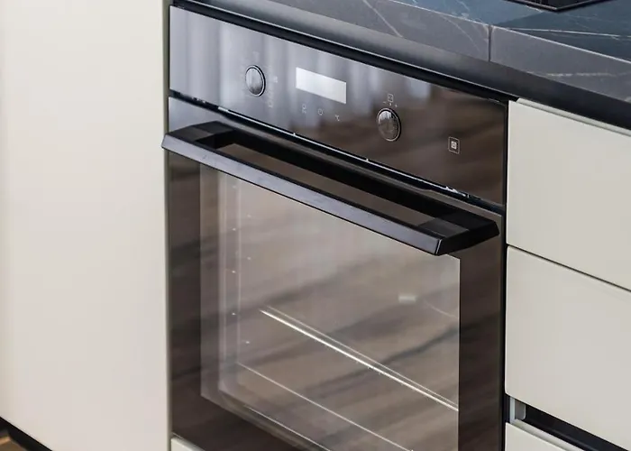 Arden Luxury Pool By Ps * Bisht Kamez