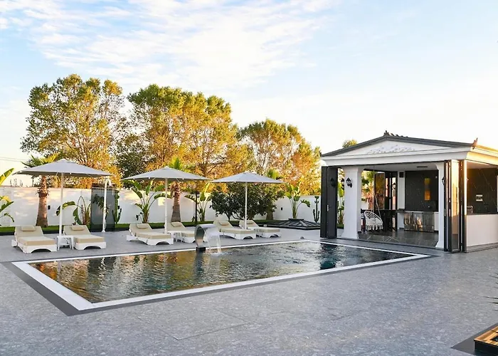 Вилла Arden Luxury Pool By Ps Bisht Kamez