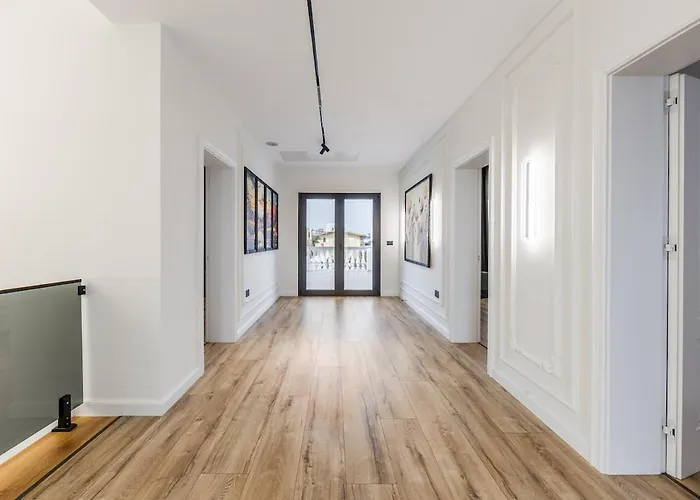 Arden Luxury Pool By Ps Вилла Bisht Kamez