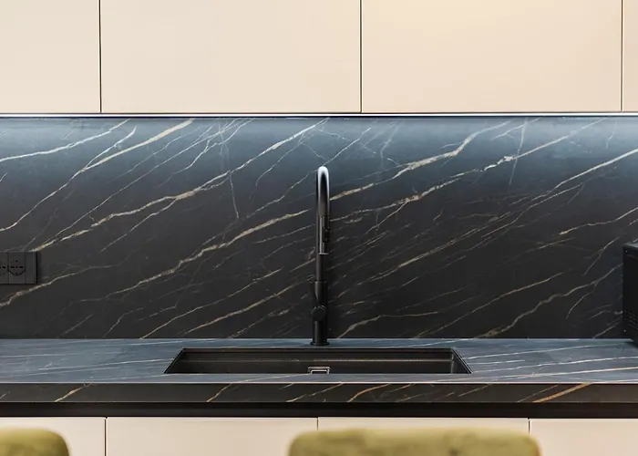 Arden Luxury Pool By Ps Bisht Kamez