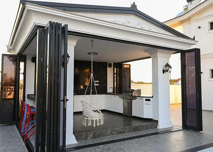 Arden Luxury Pool By Ps *