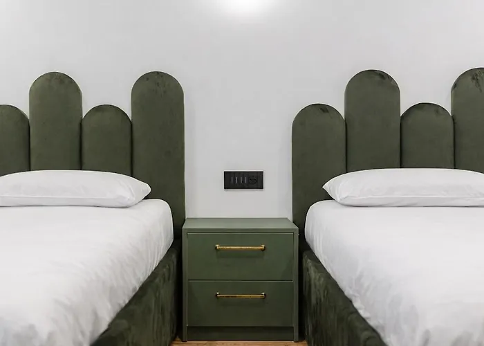 Вилла Arden Luxury Pool By Ps *