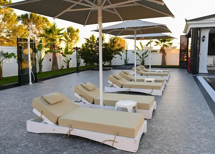 Arden Luxury Pool By Ps